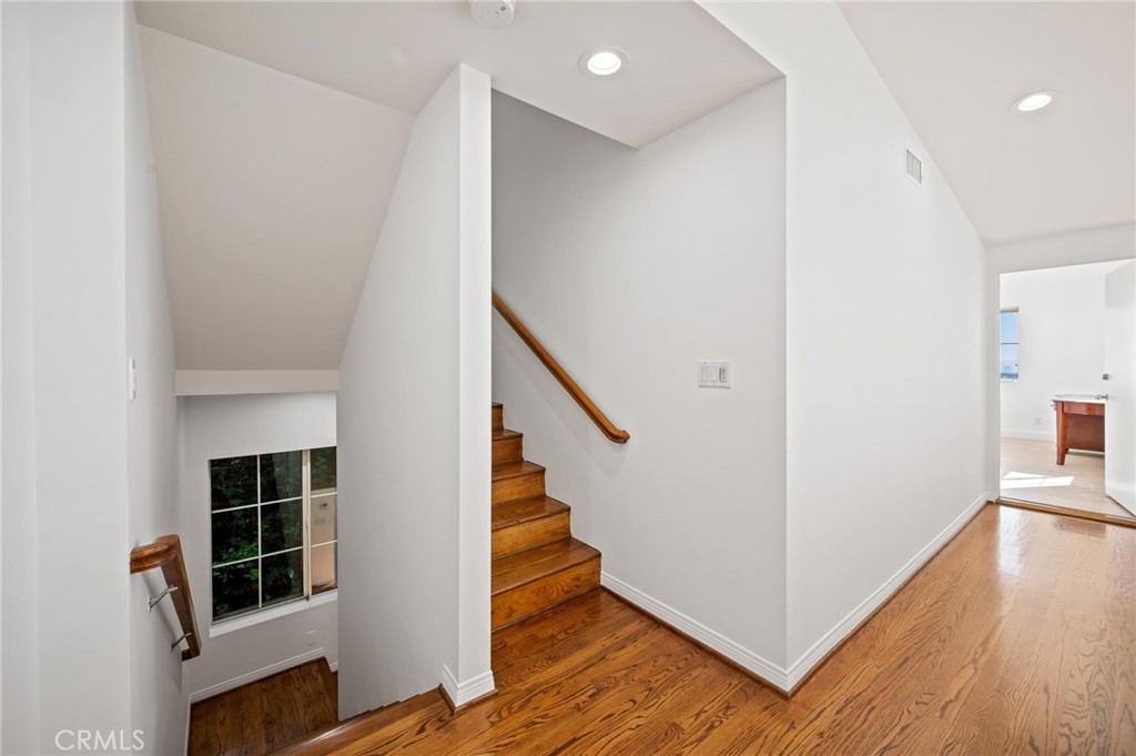 8246 Woodshill Trail