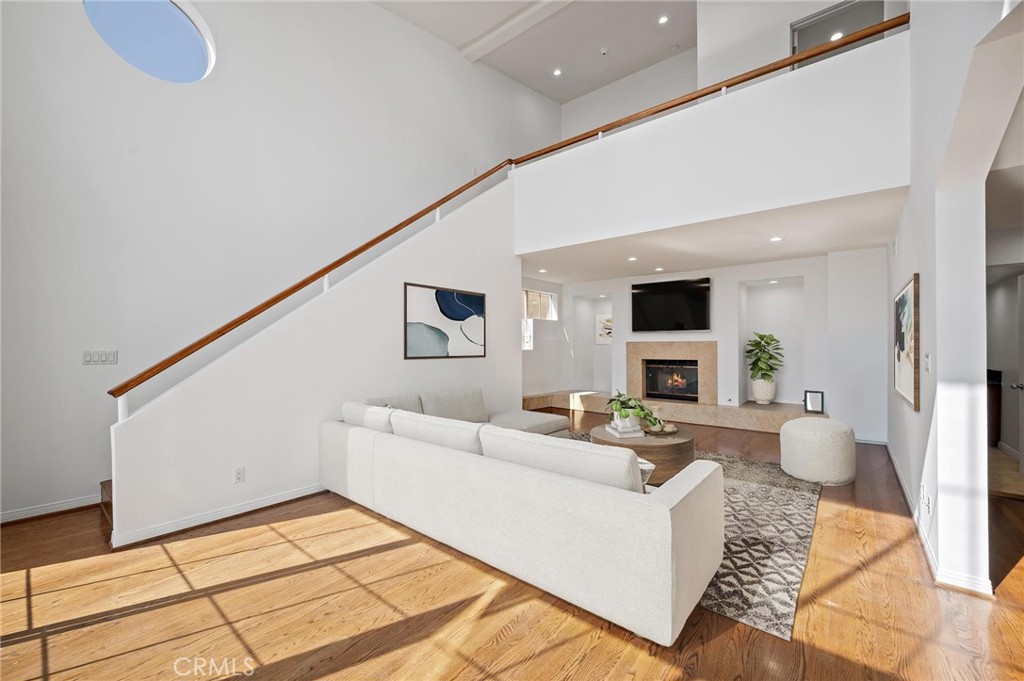 8246 Woodshill Trail