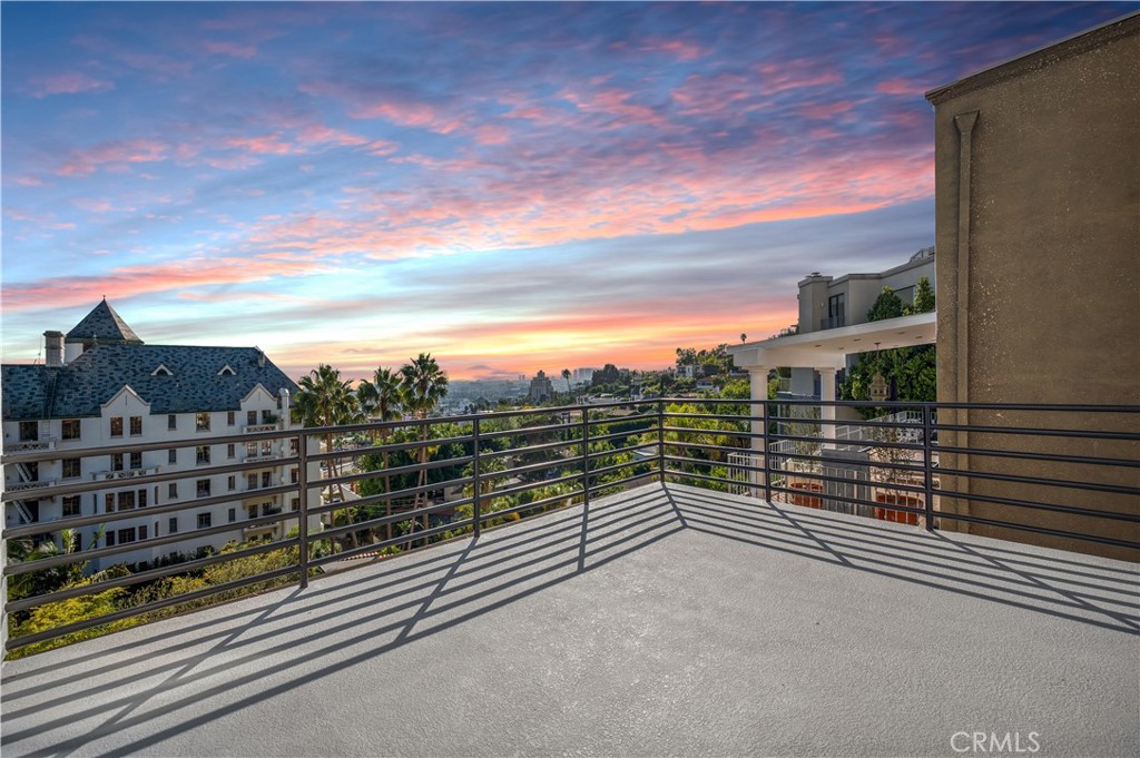 8246 Woodshill Trail