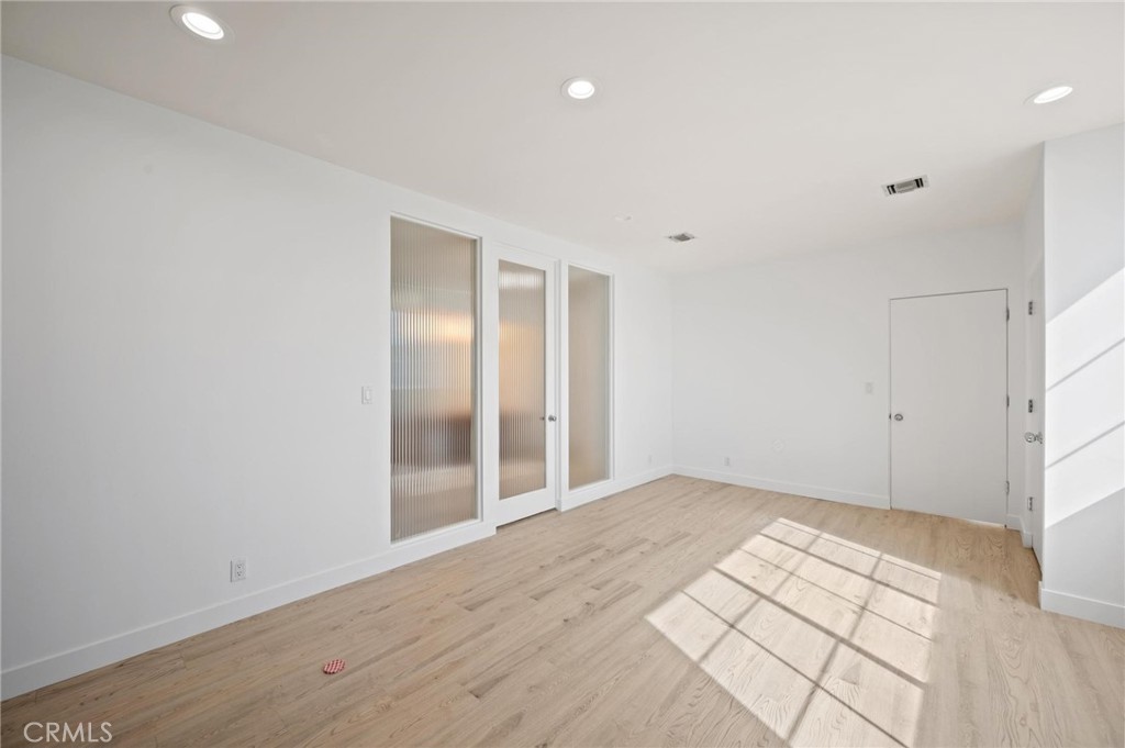 8246 Woodshill Trail