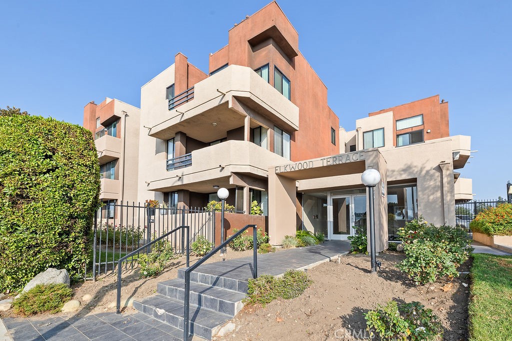 7826 Topanga Canyon Boulevard 301