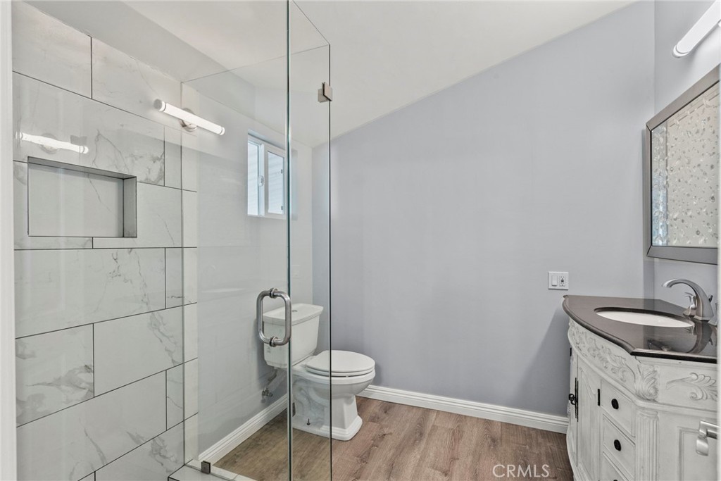 31318 Lakehills Rd 8