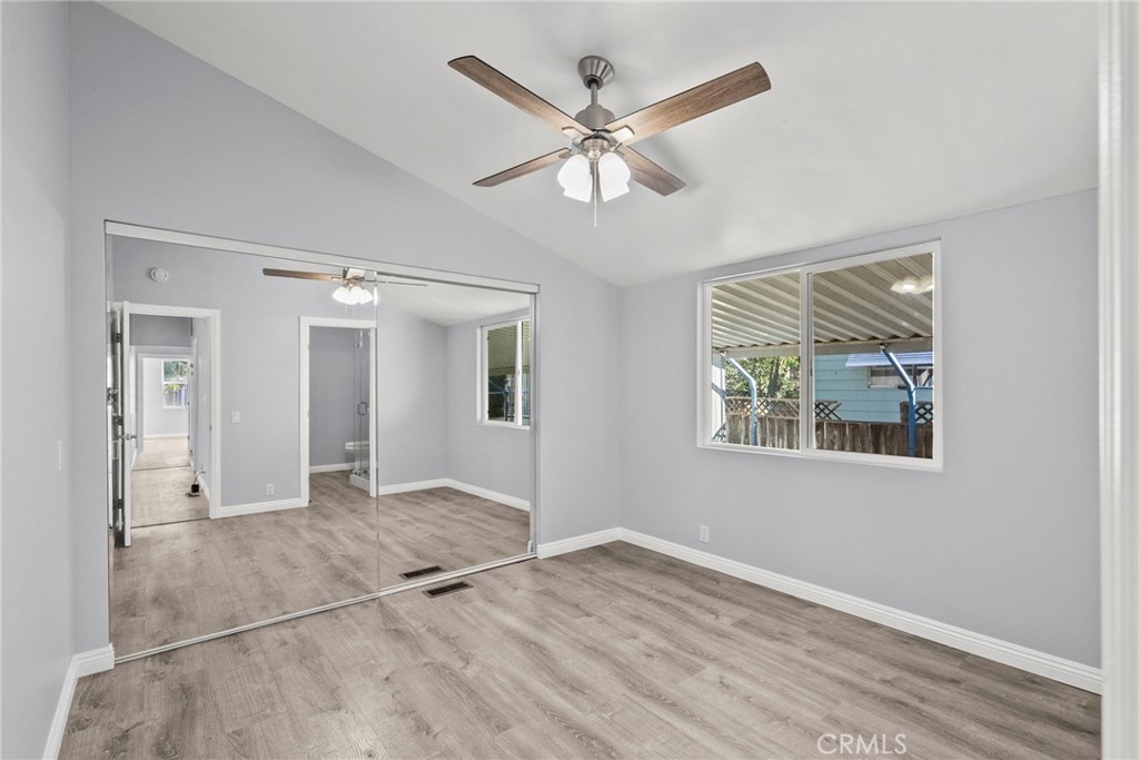 31318 Lakehills Rd 8