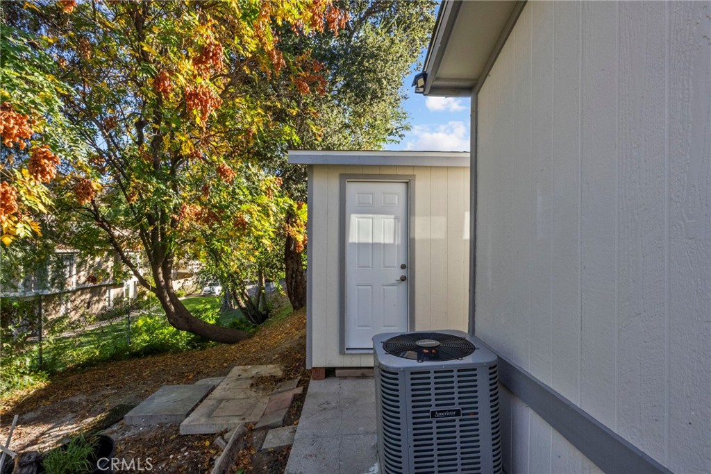 31318 Lakehills Rd 8