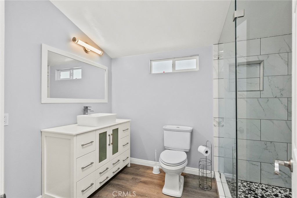 31318 Lakehills Rd 8