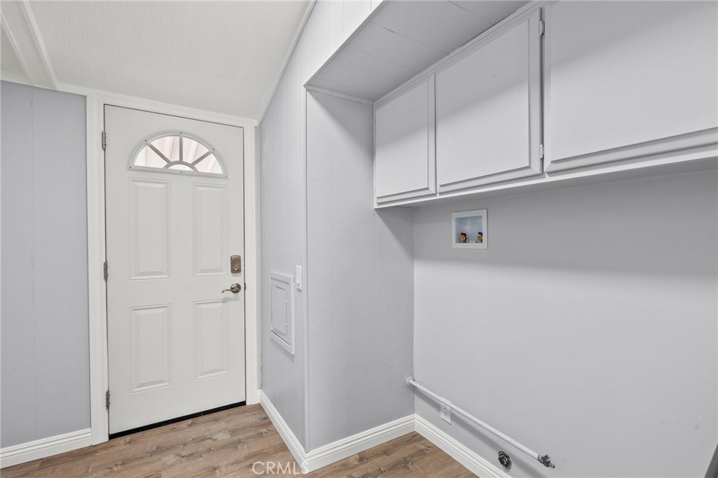 31318 Lakehills Rd 8