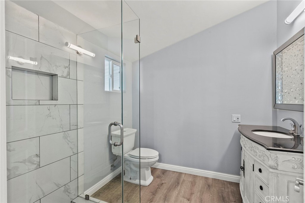 31318 Lakehills Rd 8