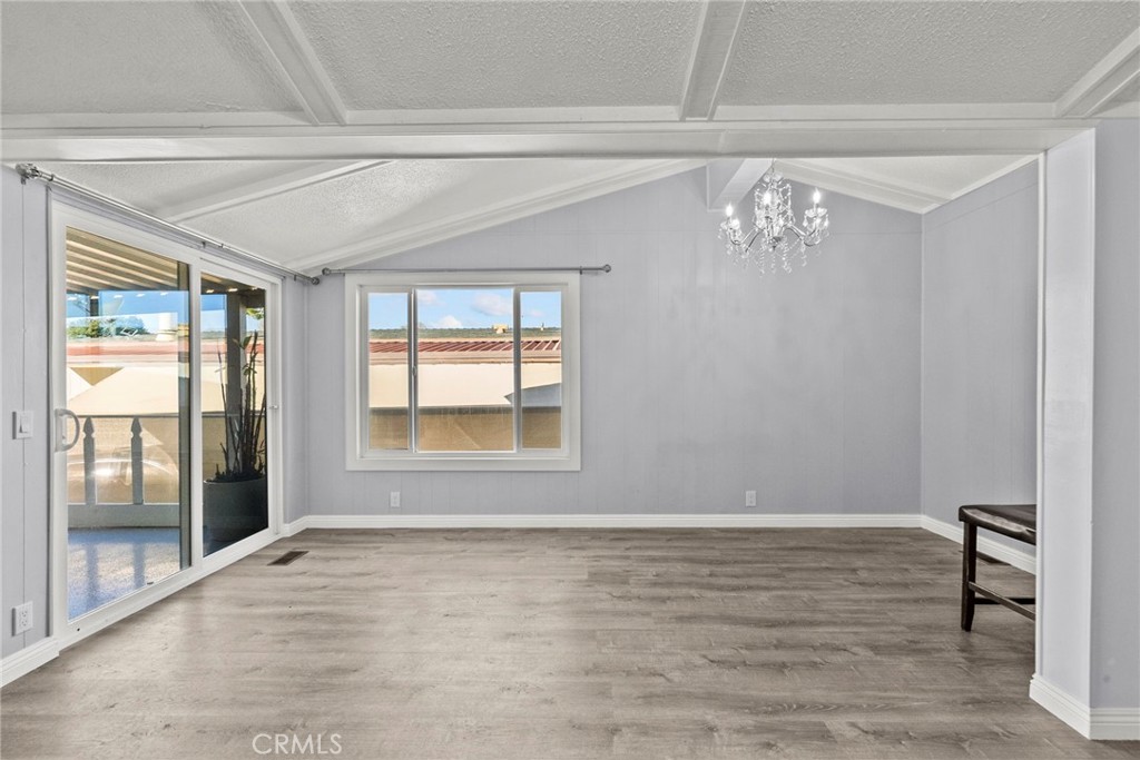 31318 Lakehills Rd 8