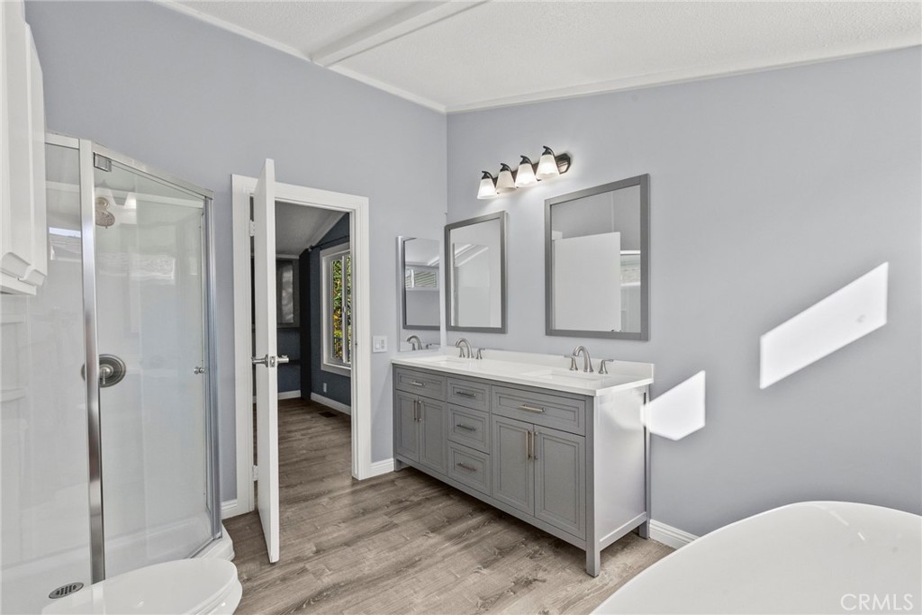 31318 Lakehills Rd 8