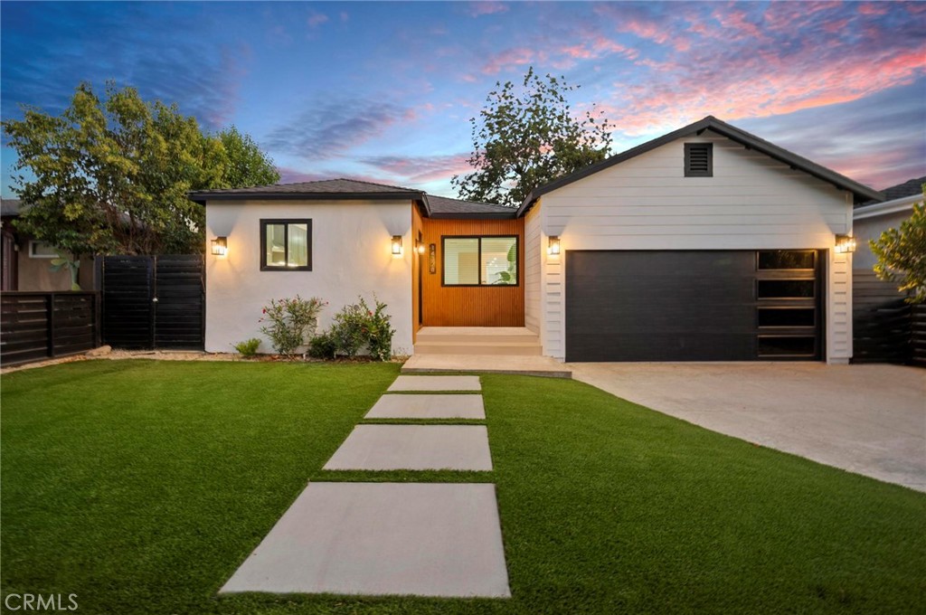 14328 Emelita Street