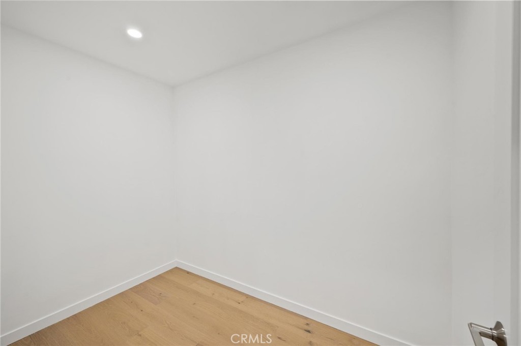 14328 Emelita Street