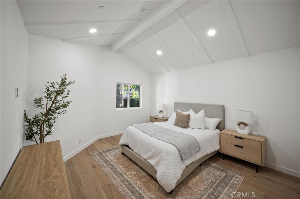 14328 Emelita Street