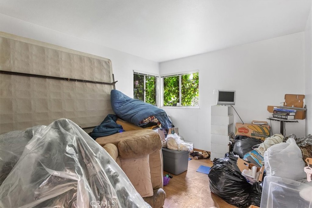 15512 Farnsworth