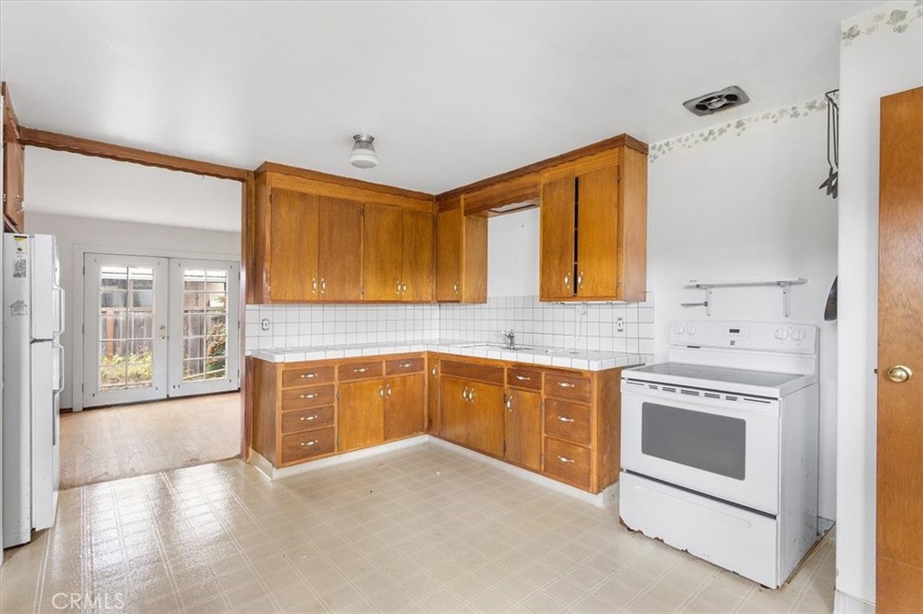 15512 Farnsworth