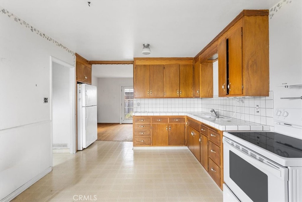 15512 Farnsworth
