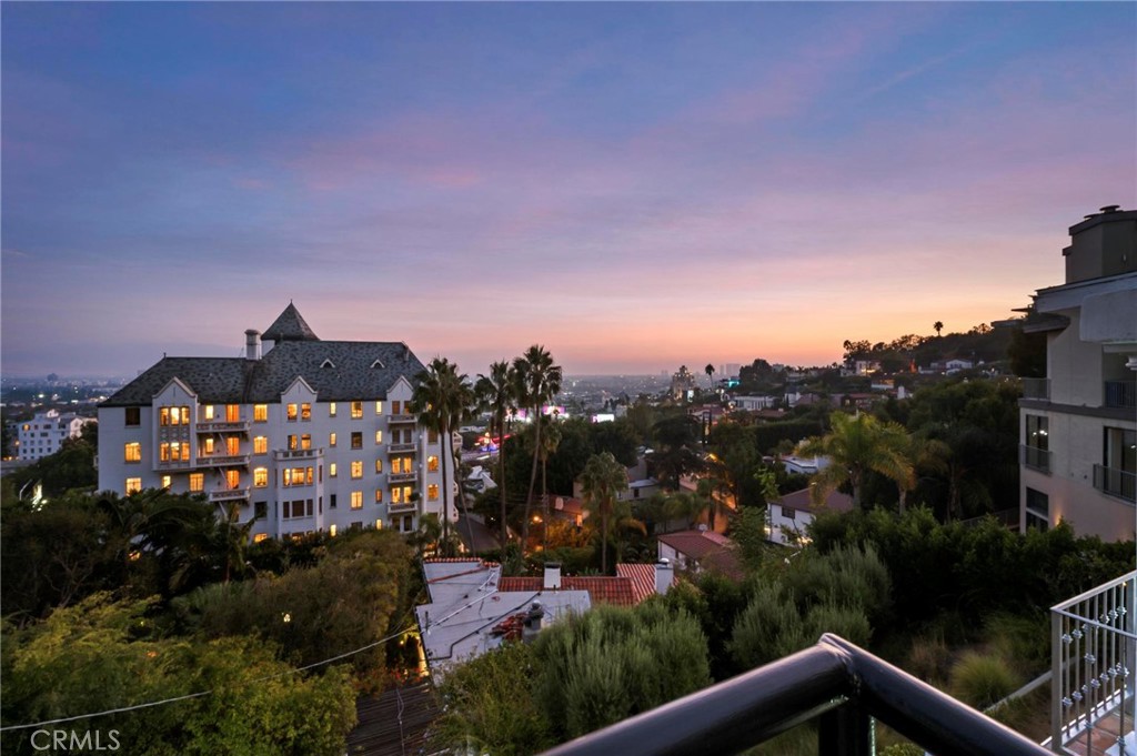 8246 Woodshill Trail