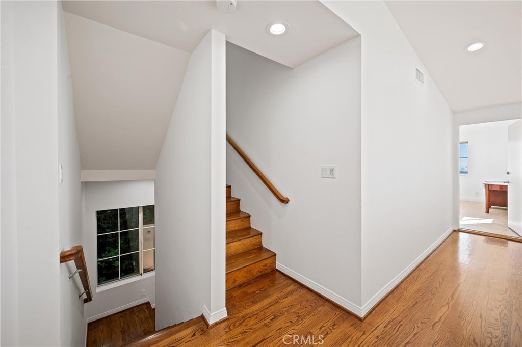 8246 Woodshill Trail