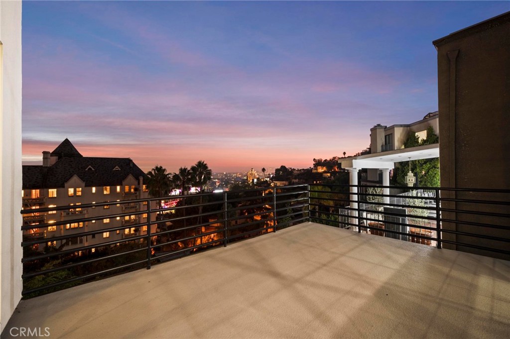 8246 Woodshill Trail