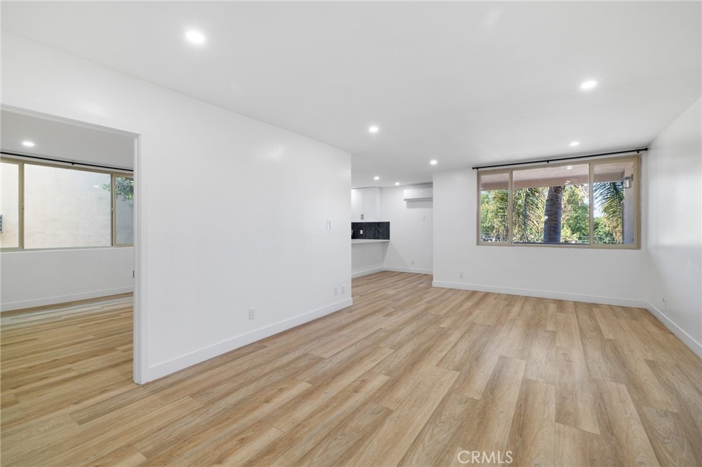 17000 Burbank Boulevard 101