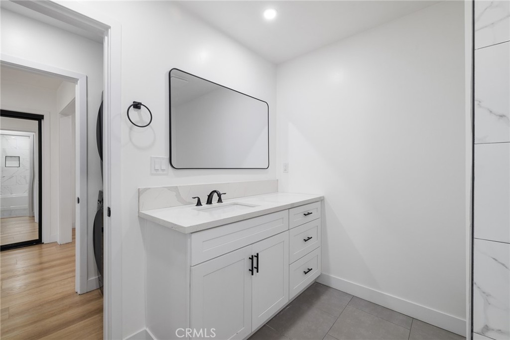 17000 Burbank Boulevard 101