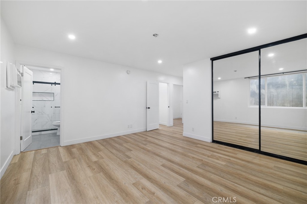 17000 Burbank Boulevard 101