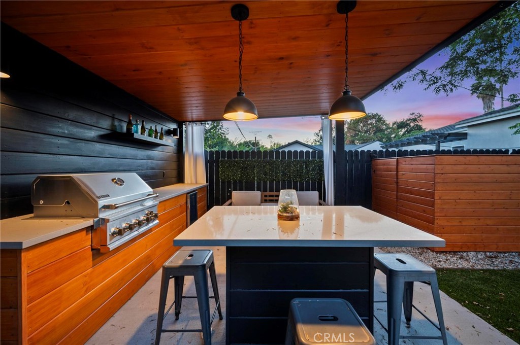 14328 Emelita Street