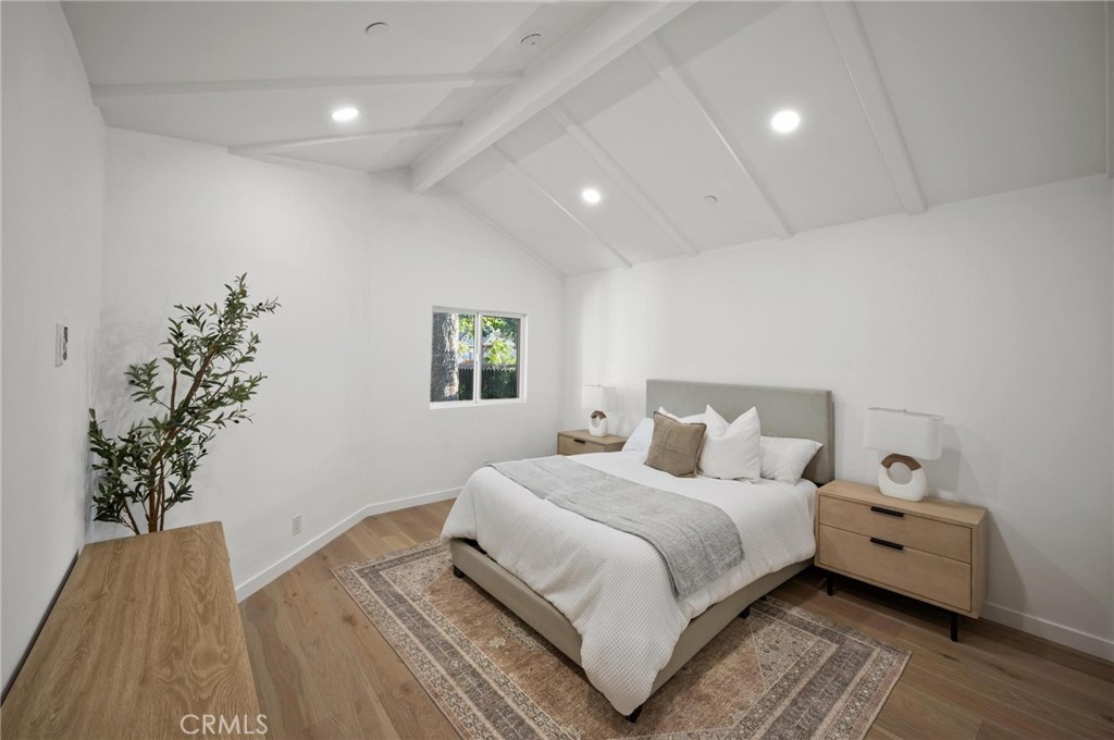 14328 Emelita Street