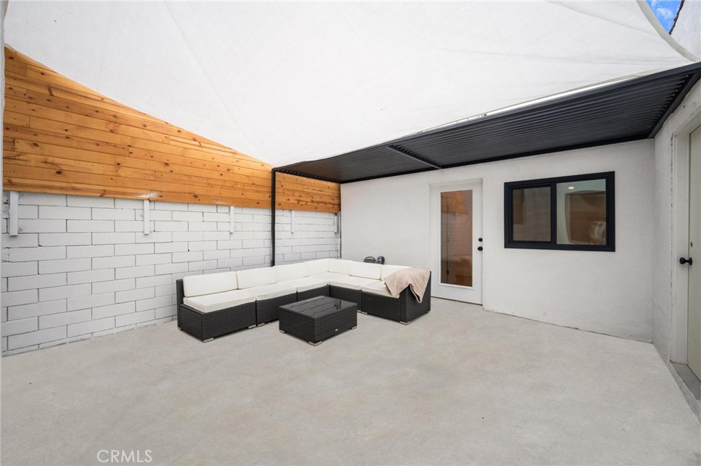 1626 S Rimpau