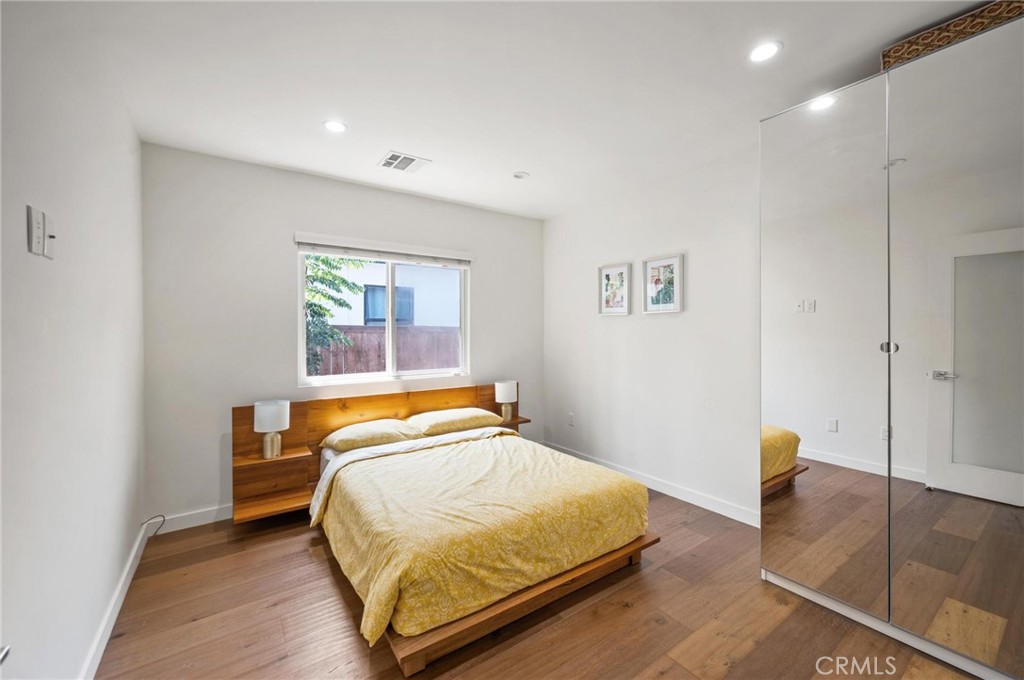 17642 Calvert Street