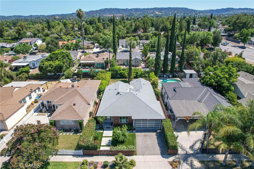 17642 Calvert Street