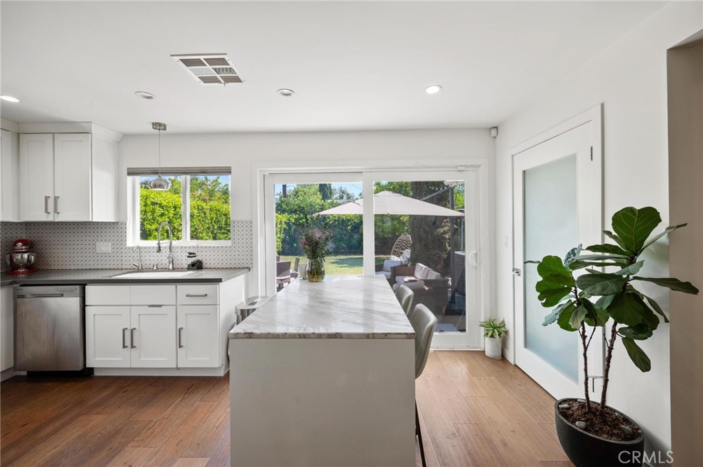 17642 Calvert Street