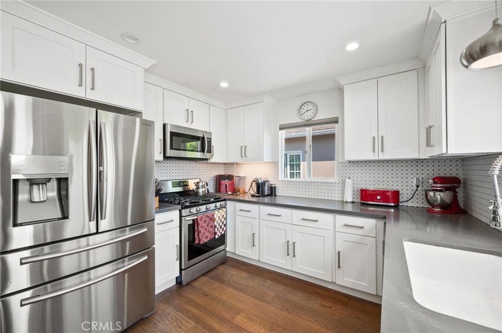 17642 Calvert Street