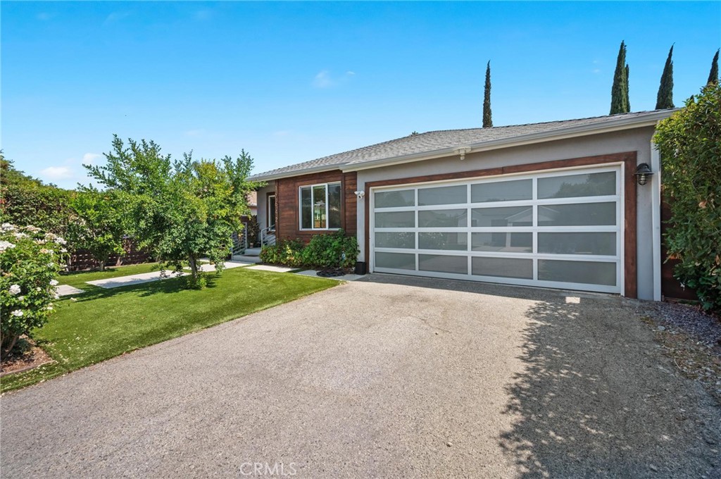 17642 Calvert Street