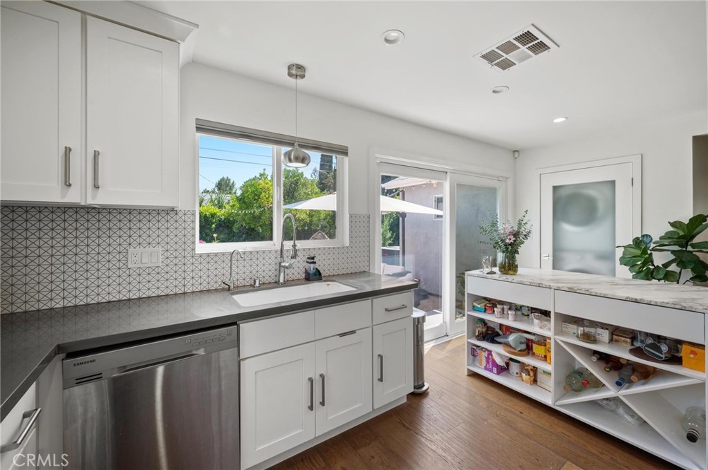 17642 Calvert Street