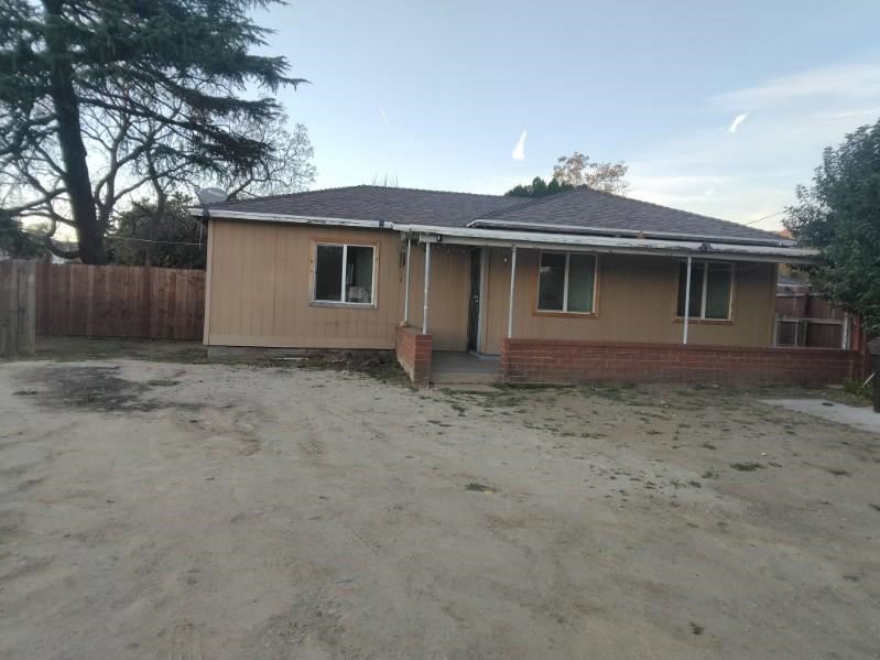 15561 El Cajon Street