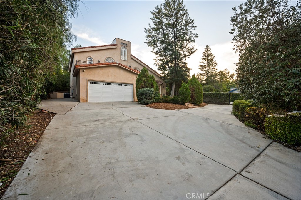 28510 W Driver Avenue