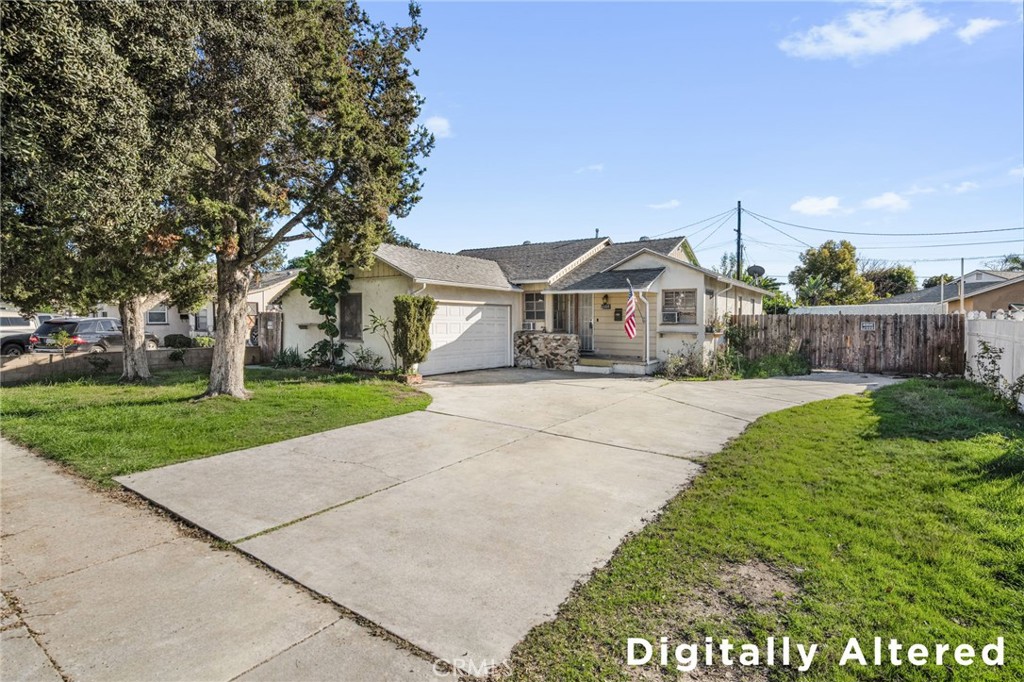 2106 W Cerritos