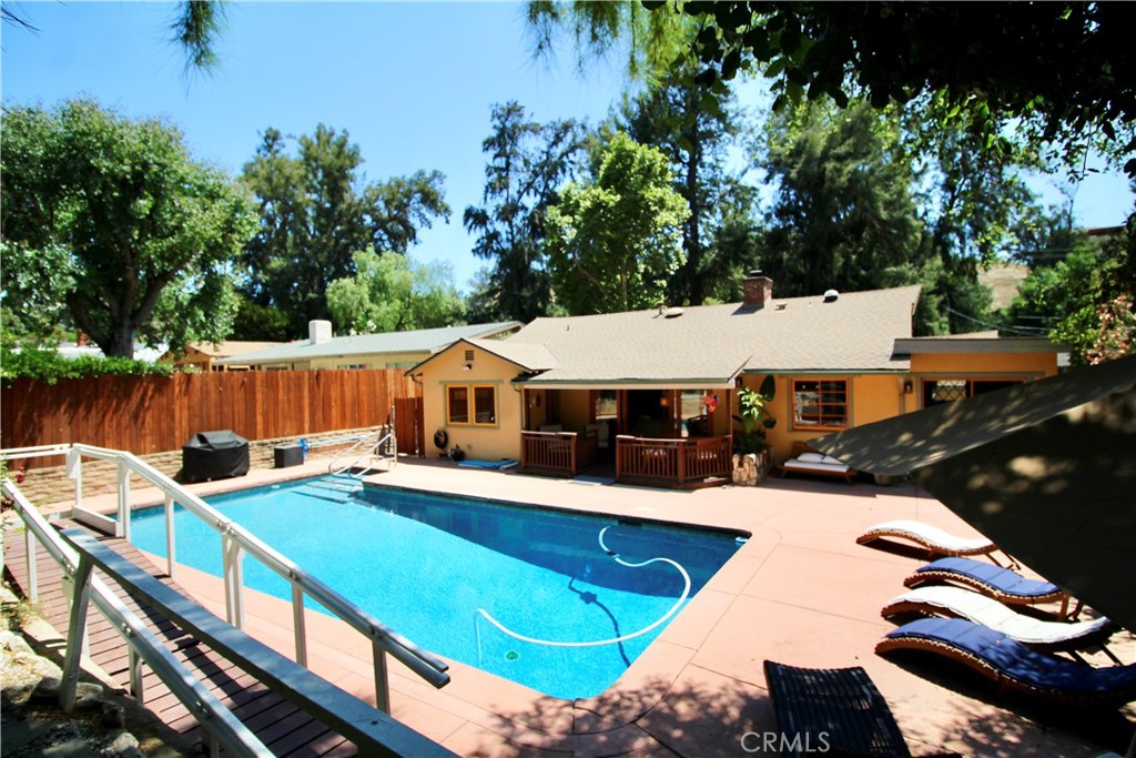 4968 Reforma Road