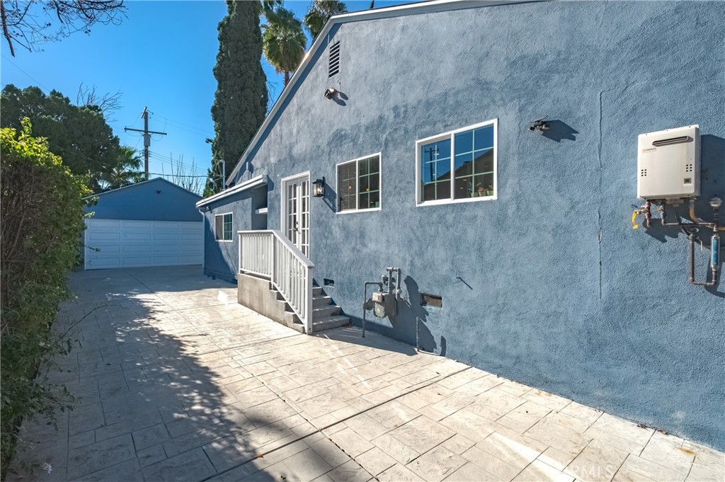 20852 Kittridge