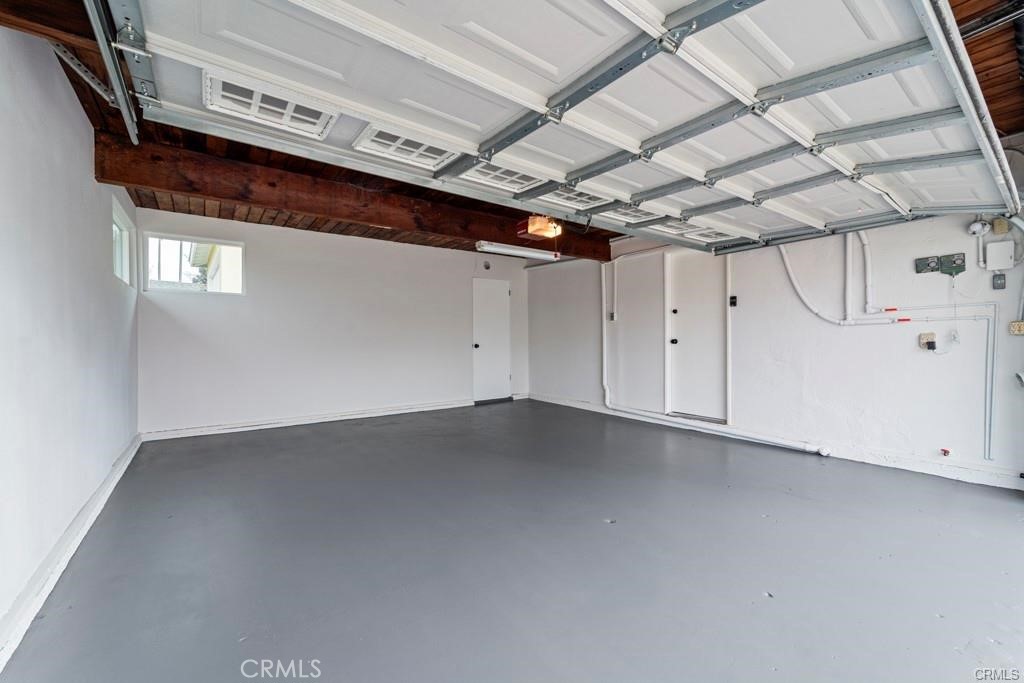 7272 W 90th Street