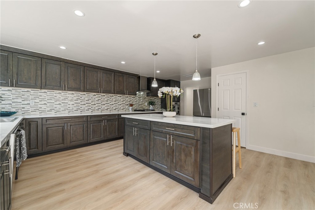 7272 W 90th Street