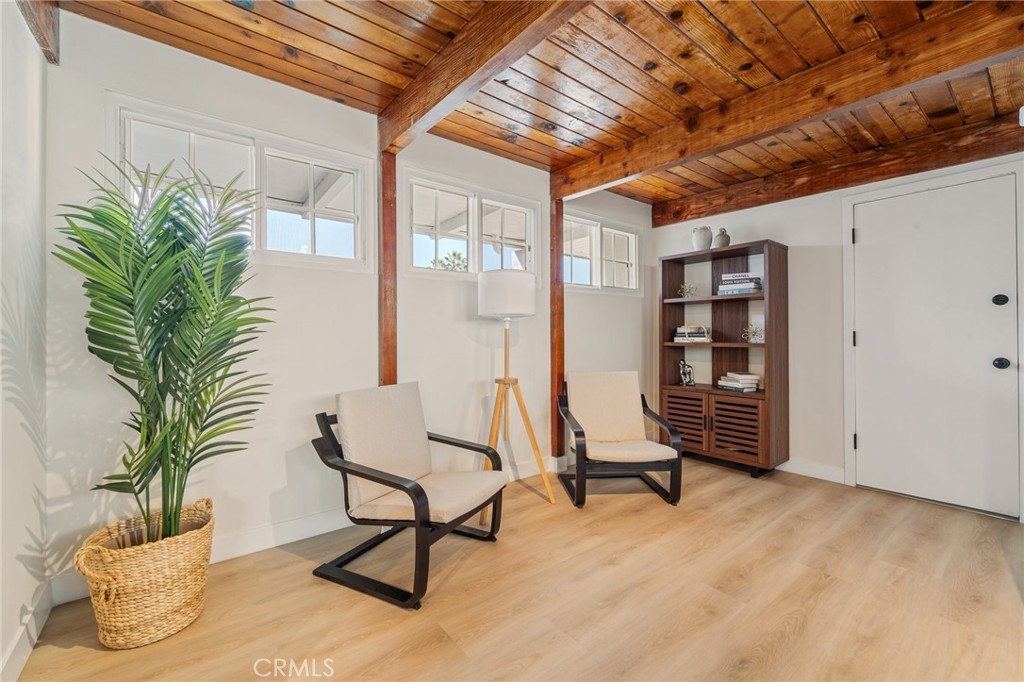 7272 W 90th Street