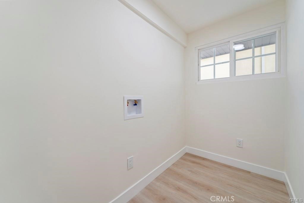 7272 W 90th Street
