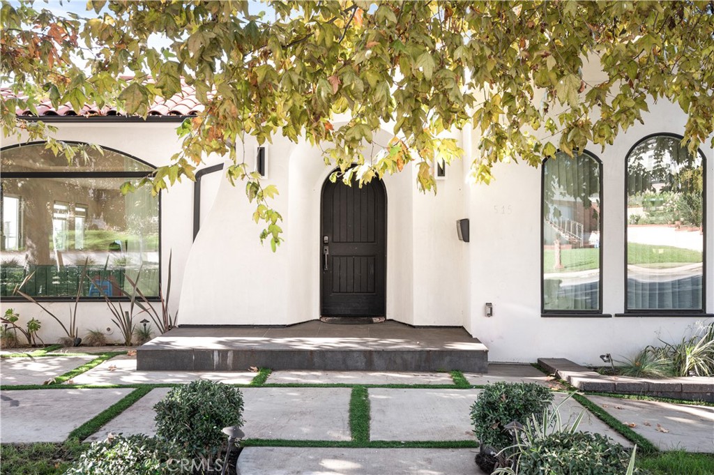 515 La Loma Rd