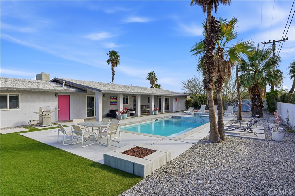 303 E San Rafael Drive