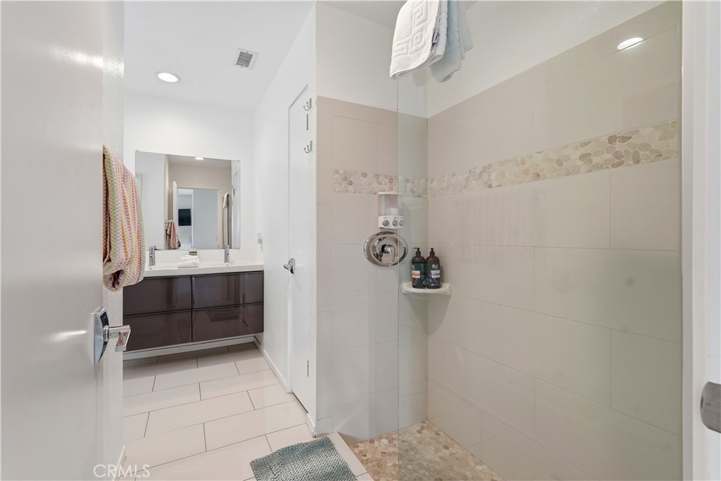 303 E San Rafael Drive
