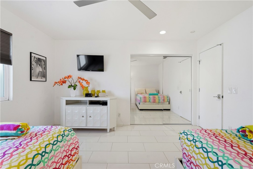 303 E San Rafael Drive