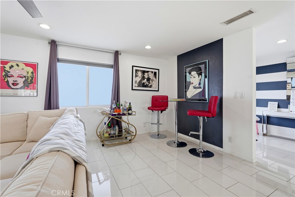 303 E San Rafael Drive