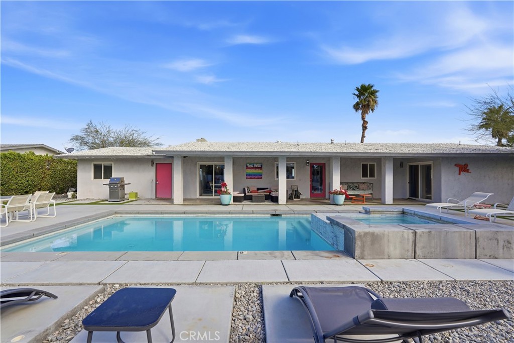 303 E San Rafael Drive