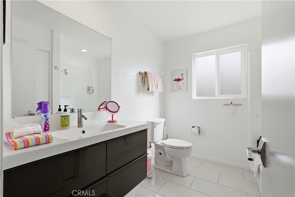 303 E San Rafael Drive